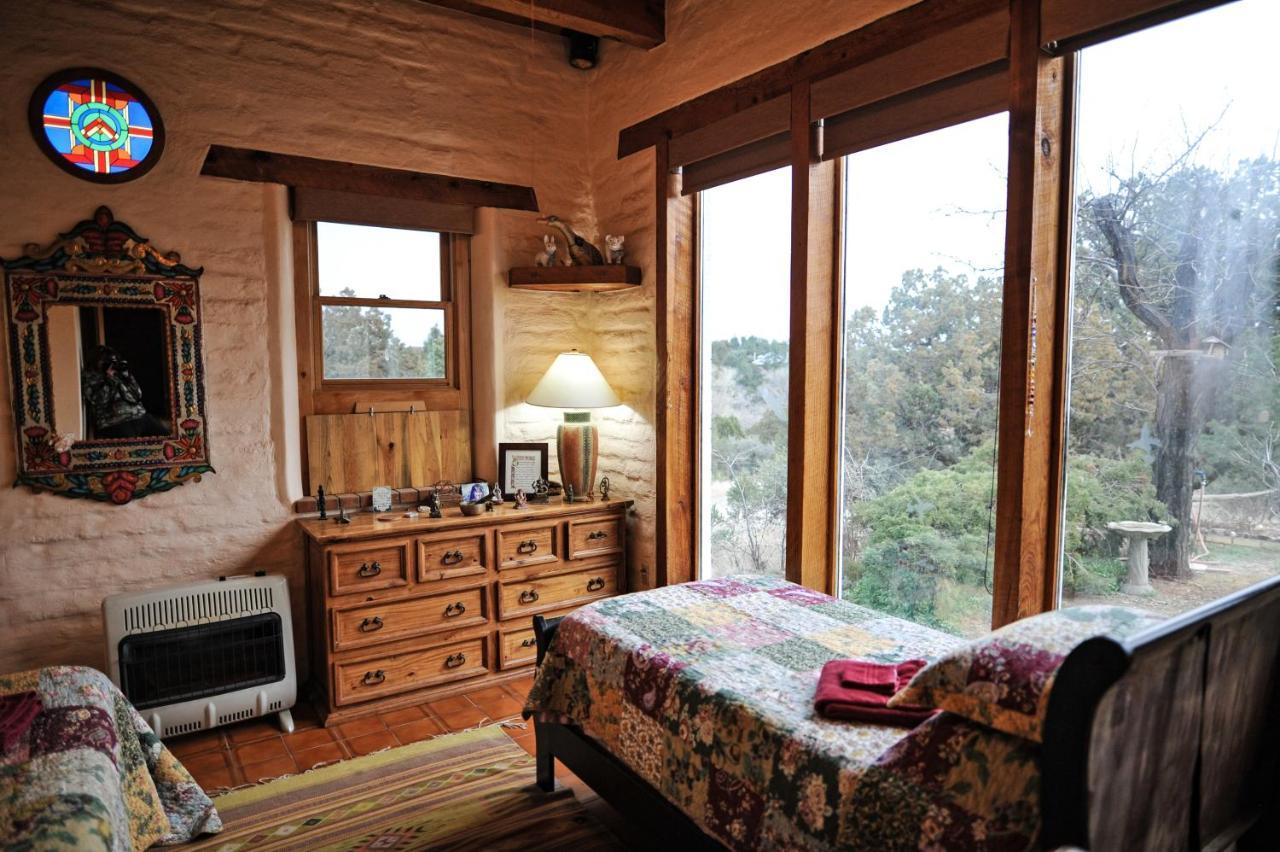 Апартаменты Heart And Wings Retreat Center Силвер-Сити Экстерьер фото
