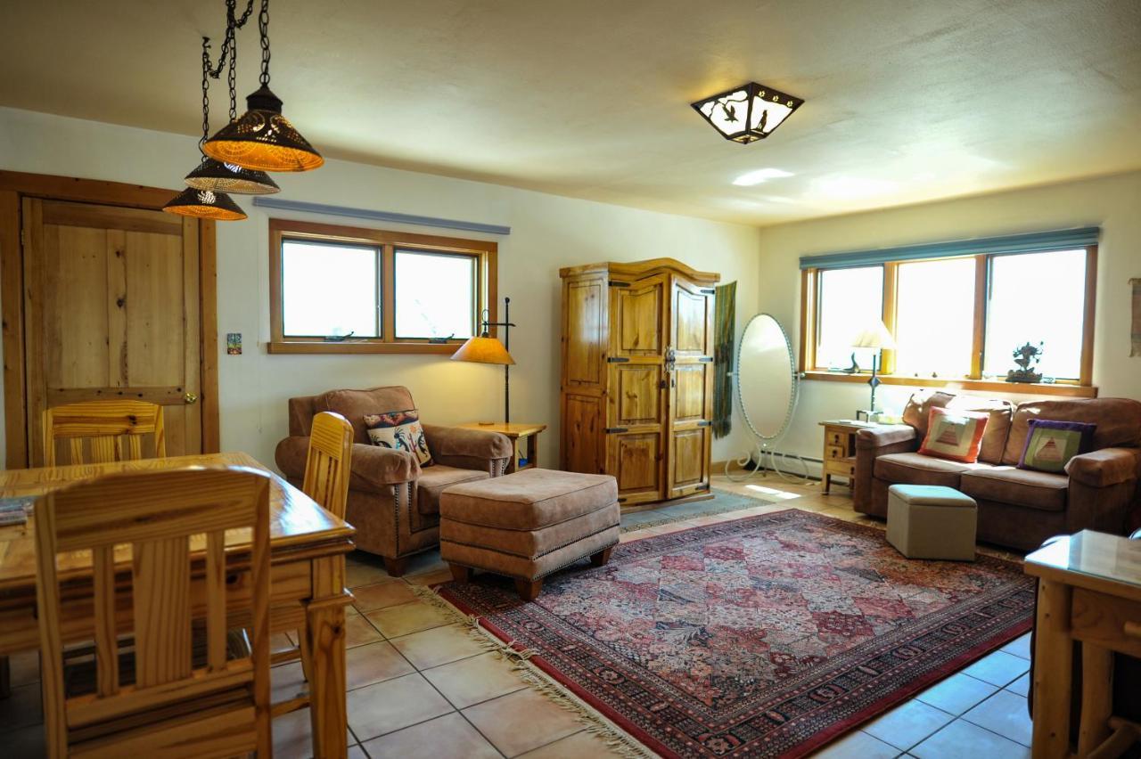 Апартаменты Heart And Wings Retreat Center Силвер-Сити Экстерьер фото