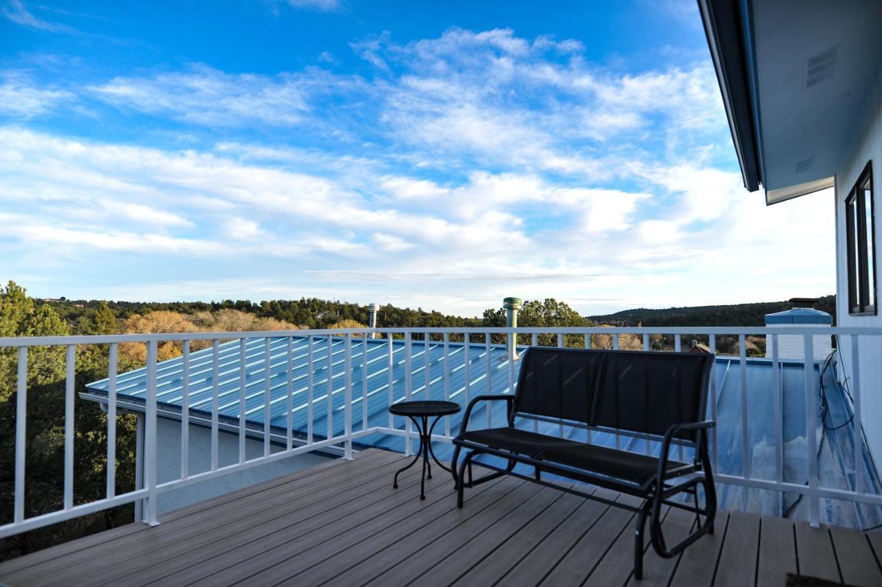 Апартаменты Heart And Wings Retreat Center Силвер-Сити Экстерьер фото
