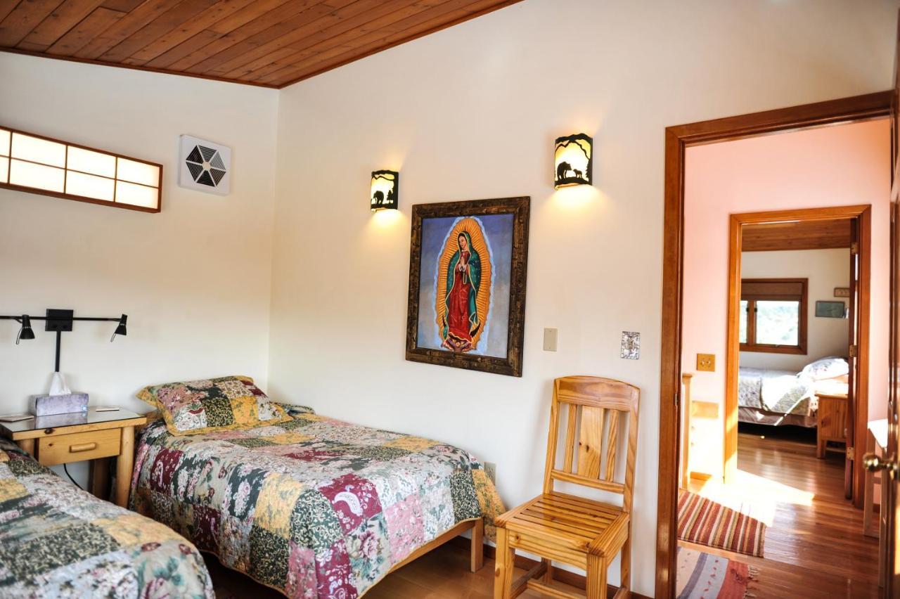 Апартаменты Heart And Wings Retreat Center Силвер-Сити Экстерьер фото