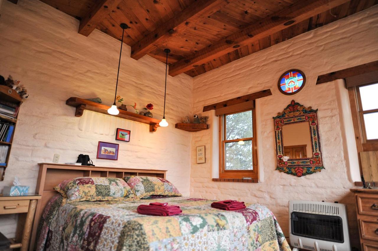 Апартаменты Heart And Wings Retreat Center Силвер-Сити Экстерьер фото