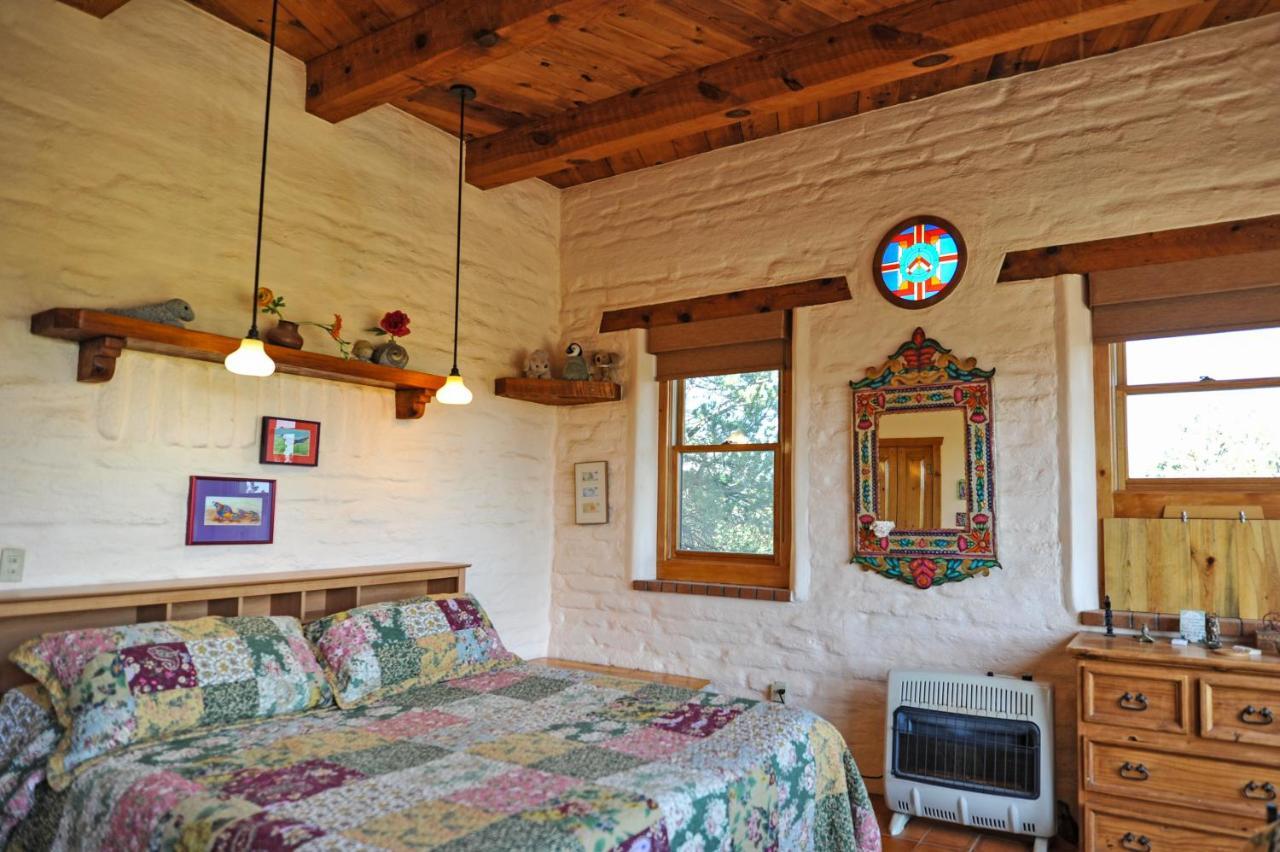 Апартаменты Heart And Wings Retreat Center Силвер-Сити Экстерьер фото