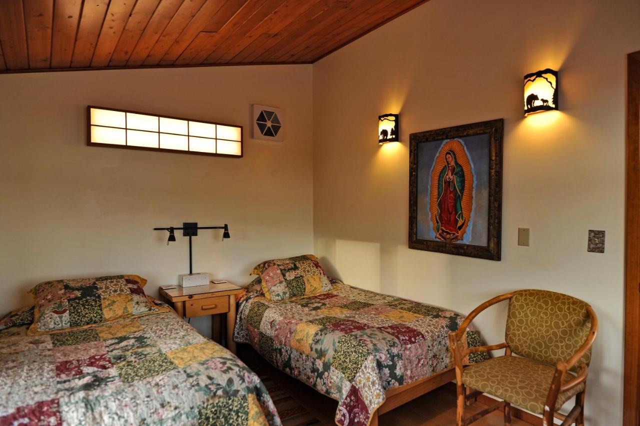 Апартаменты Heart And Wings Retreat Center Силвер-Сити Экстерьер фото