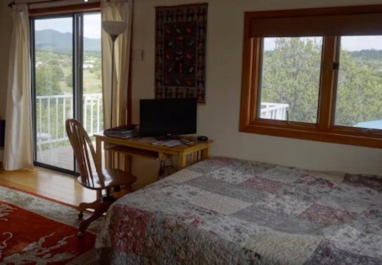 Апартаменты Heart And Wings Retreat Center Силвер-Сити Экстерьер фото